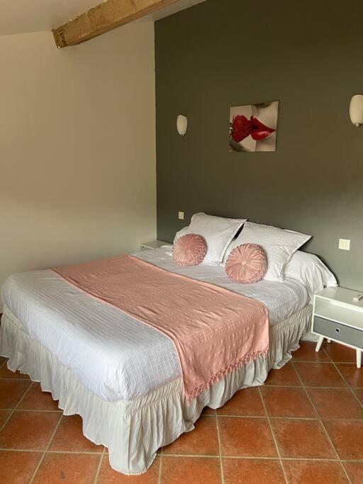 Gite A La Ferme Avec Jacuzzi Et Sauna Villefloure 외부 사진