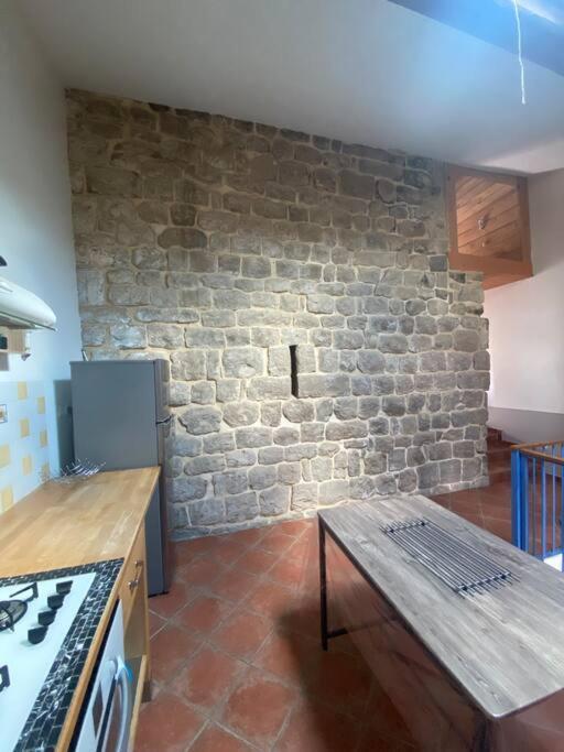Gite A La Ferme Avec Jacuzzi Et Sauna Villefloure 외부 사진